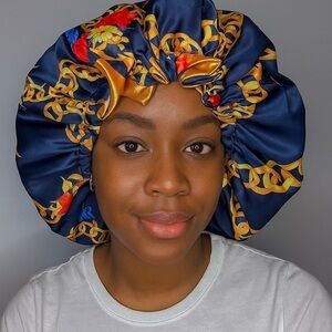 Adult bonnet